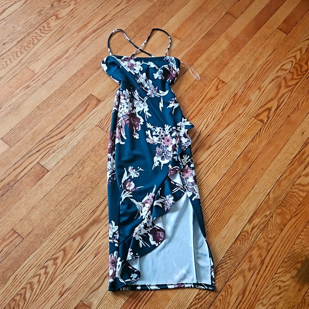 Windsor dressb - Picture 3 of 4